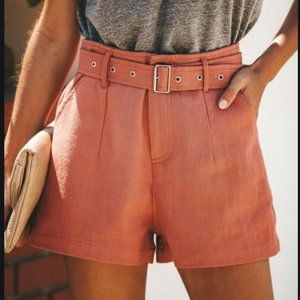 NWT Vici pocketed shorts
